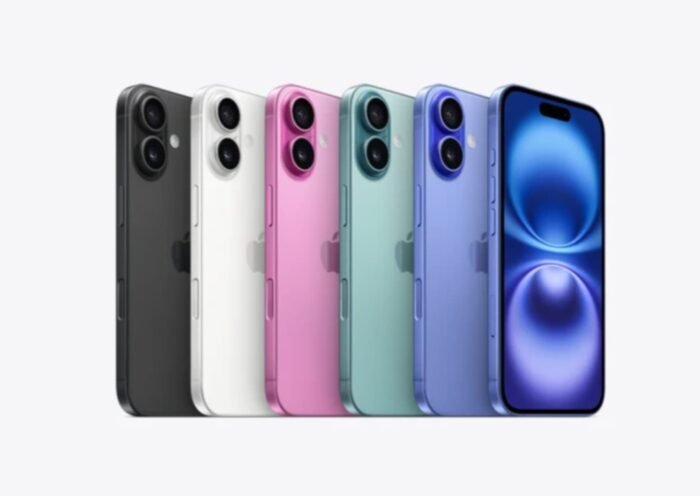 Apple iPhone 16 128GB Front View with Dynamic Island and Super Retina Display